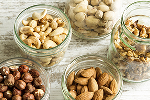 Is eating nuts bad for those with herpes?